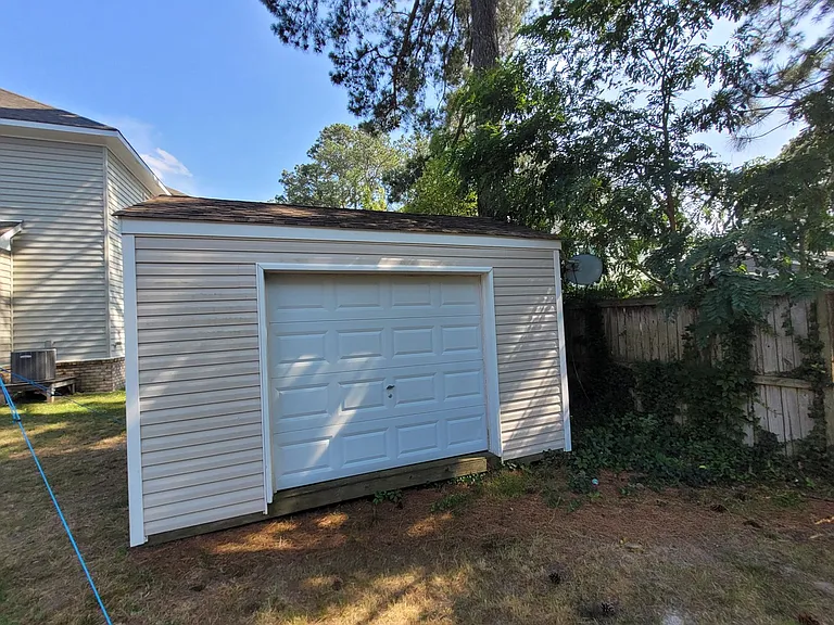 2237 Maple St — Photo 17