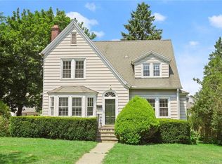 20 Chesterfield Rd, Stamford, CT 06902