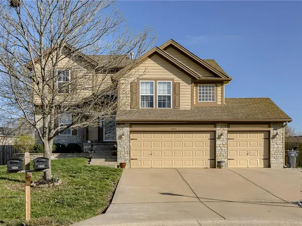 1805 W Loula Ct, Olathe, KS 66061