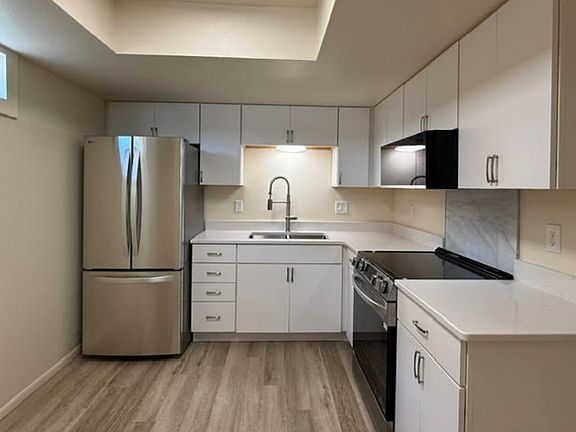 4th image of 124 Romero St #1