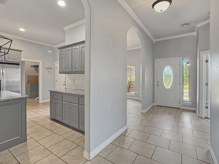 2912 Tara Ln — Photo 13