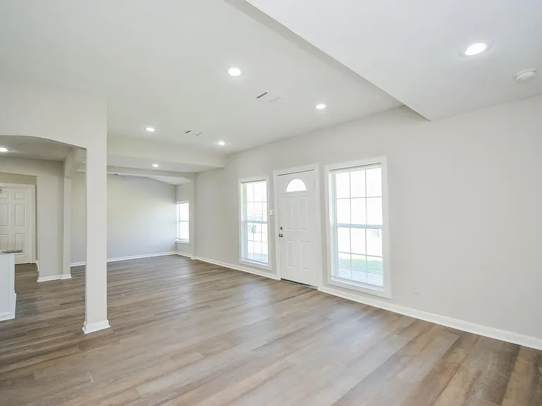 5238 Keystone St — Photo 8