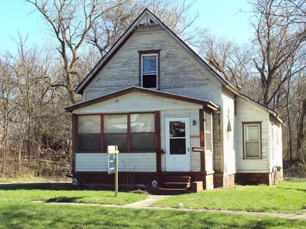 1105 Pringle Ave, Jackson, MI 49203