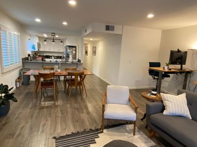 11907 Darlington Ave APT 202, Los Angeles, CA, 90049
