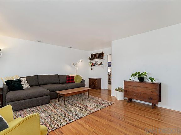 4th image of 6831 Julie St