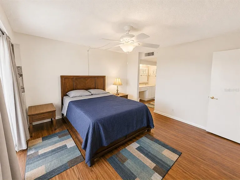 2616 Cove Cay Dr #402 — Photo 10