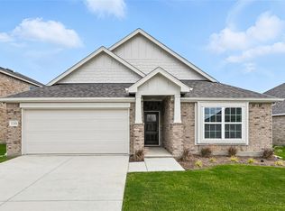 110 Patrick Henry Dr, Venus, TX 76084