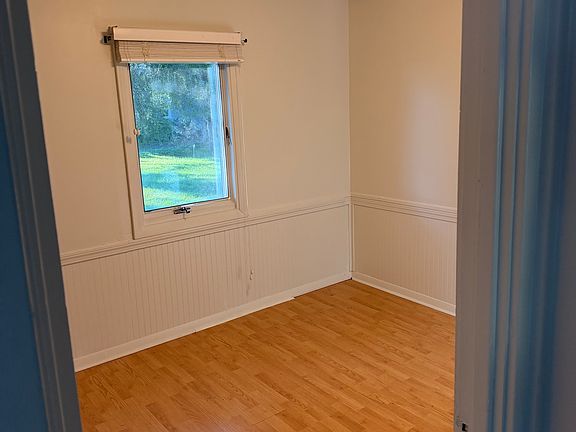 3rd image of 120 Marble Island Rd
