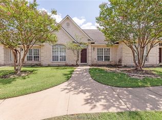 621 Fraternity Row, College Station, TX 77845