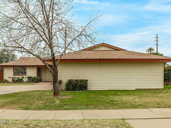 4th image of 7848 N 33RD Drive
