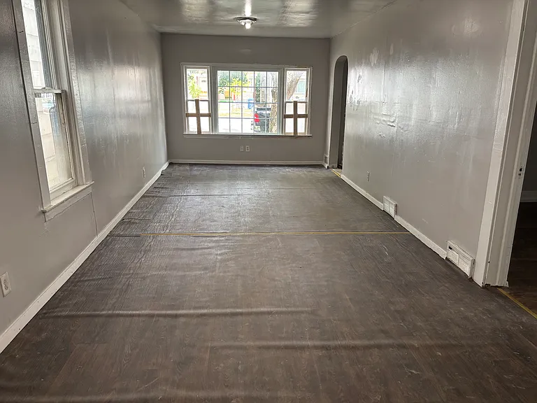 2108 Niagara St #1 — Photo 6