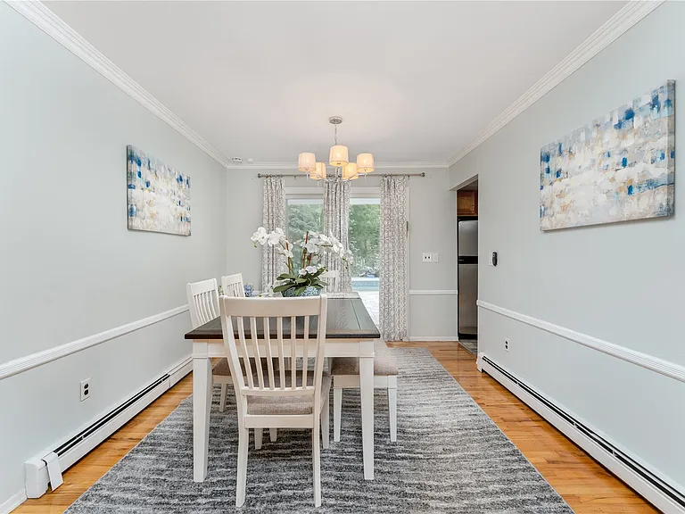 8 Wakeman Ct — Photo 6