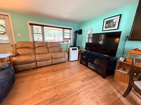 4th image of 341 Saint Jean St