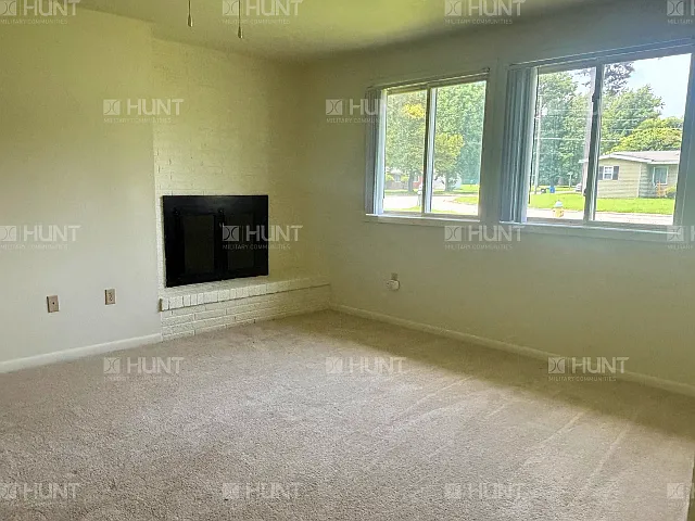 8 Lincoln Pl — Photo 4