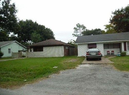 2nd image of 5575 Winfree St