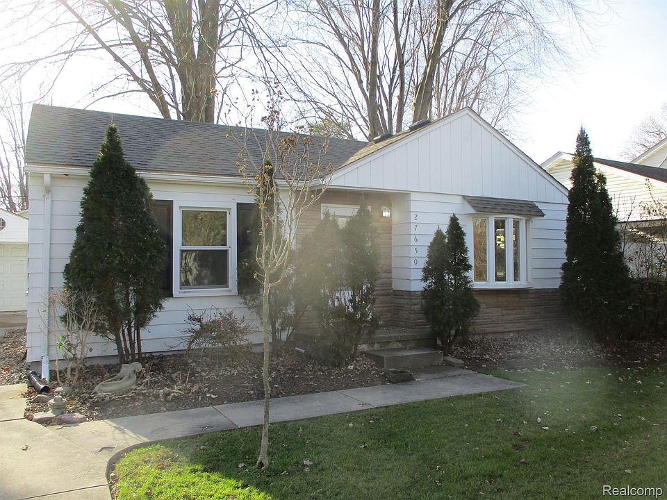 1st image of 27650 Wisteria St