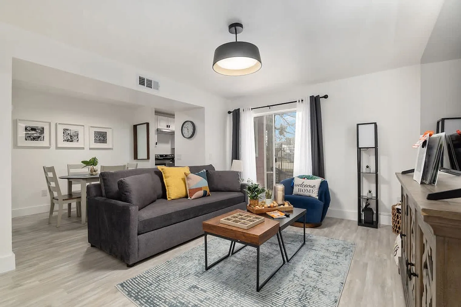 1 bed, 1.0 bath, 624 sqft, $4,806 — Photo 1