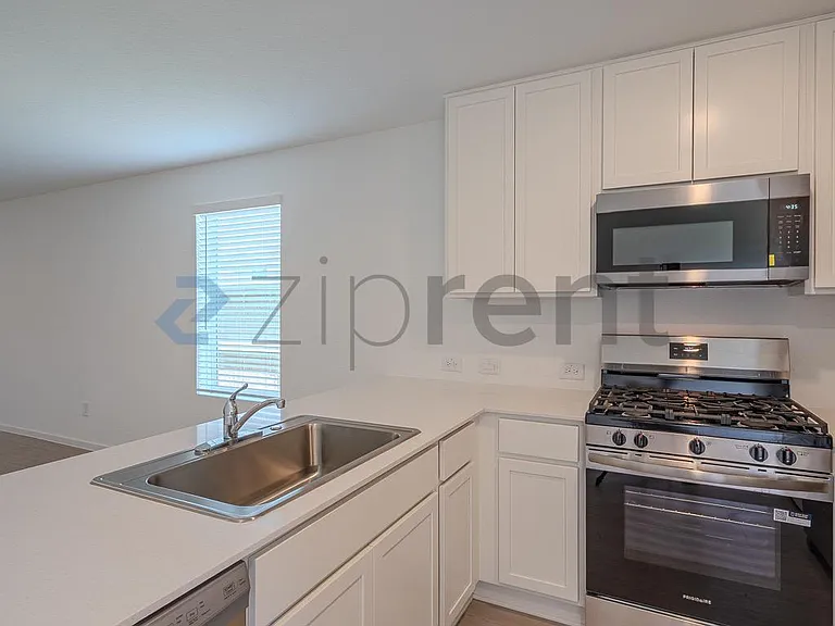 16850 Spotted Oak Dr — Photo 11
