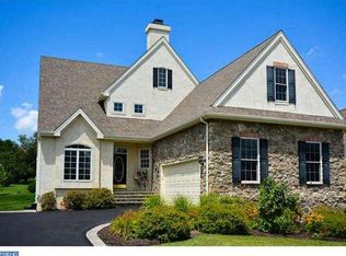 319 Carlisle Dr, Avondale, PA 19311