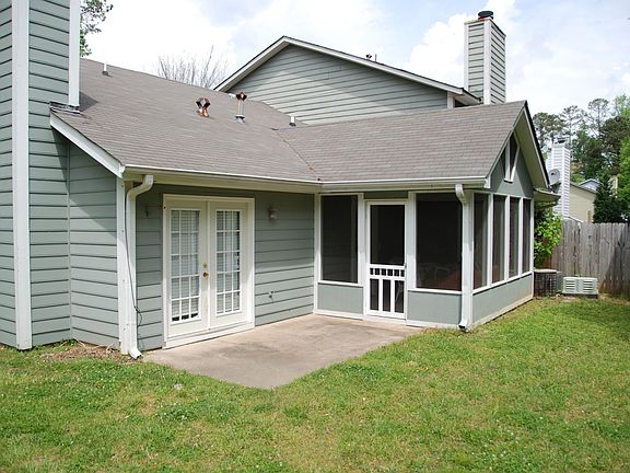 Rear - Screened Porch
