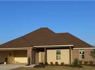 106 Overbrook Dr, Broussard, LA 70518