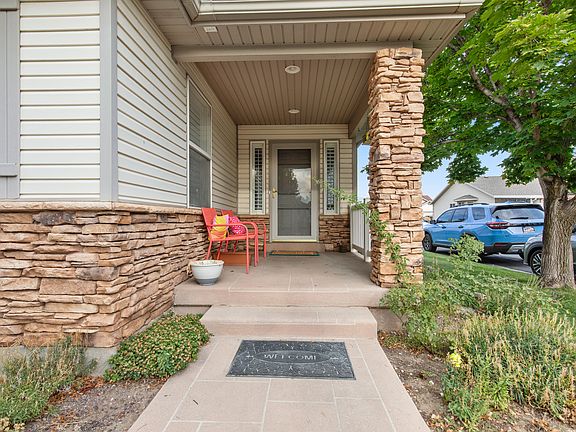 2nd image of 4598 S Blossom Glen Way