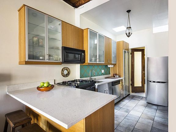 2nd image of 304 W 78th St