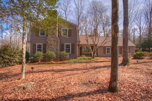 1st image of 153 Stonybrook Ct
