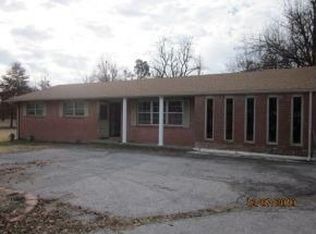 714 W Maple St, Columbus, KS 66725