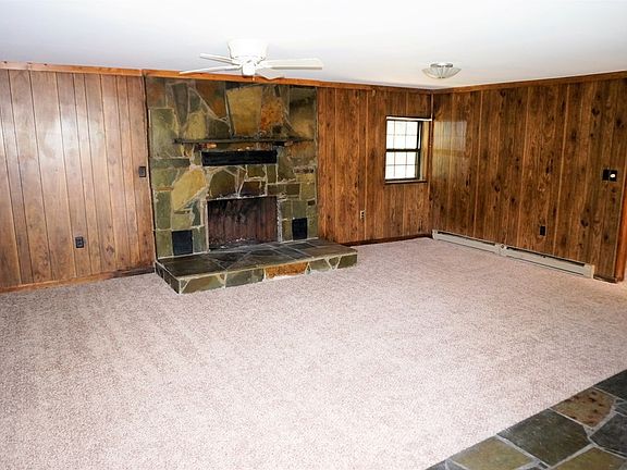 4th image of 1064 Dickey Dr