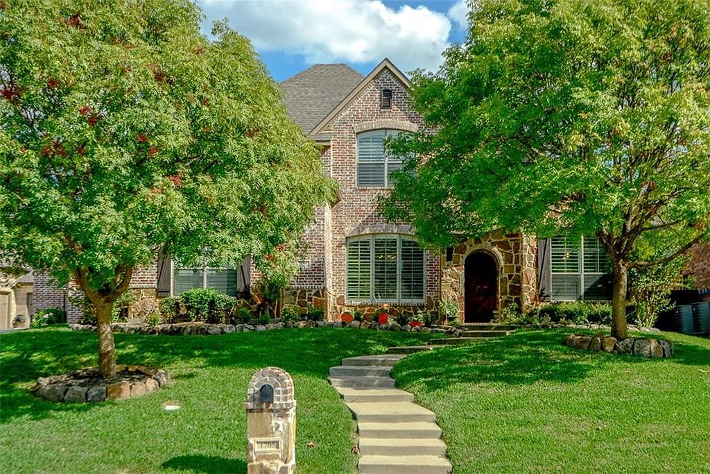 1705 Surrey Ln Mckinney Tx 75070 Zillow