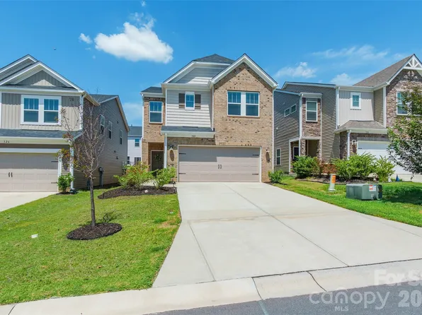 322 Hyssop Ct, Fort Mill, SC 29715