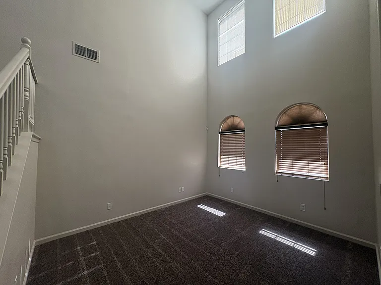 3564 Sarasota Ave — Photo 3