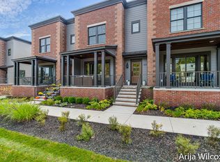 7275 Schoolhouse Dr SE, Ada, MI 49301