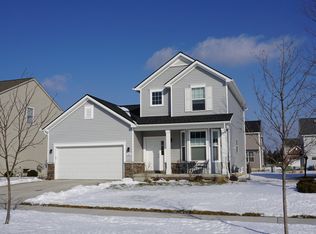 469 Hickory Bluff Ln, Chelsea, MI