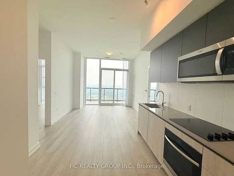 5858 Yonge St #Penthouse 25 — Photo 6