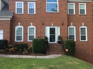 130 Raphael Ct, Roswell, GA 30076