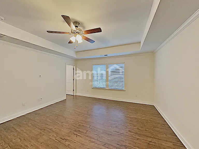 411 Pearson Cir — Photo 18