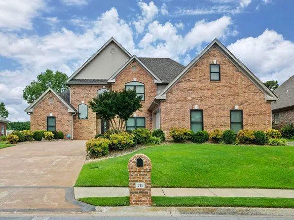 711 Cobblestone Cir, N Little Rock, AR 72116