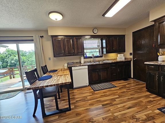 5th image of 119 Vancil St