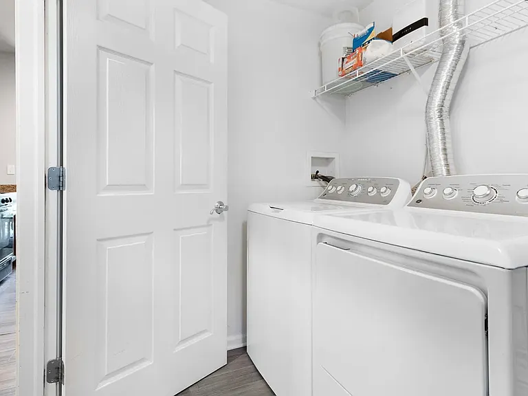 433 Acushnet St — Photo 12