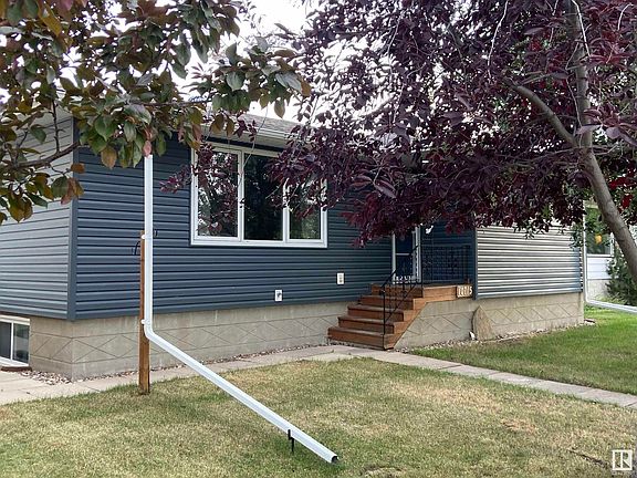 3rd image of 10715 130th Ave NW