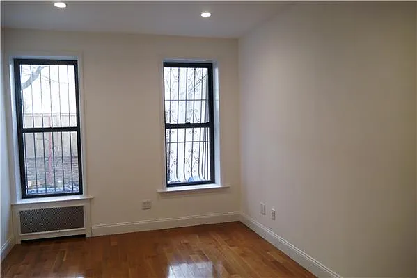 Rented by Avenue Sotheby's International Realty | media 42