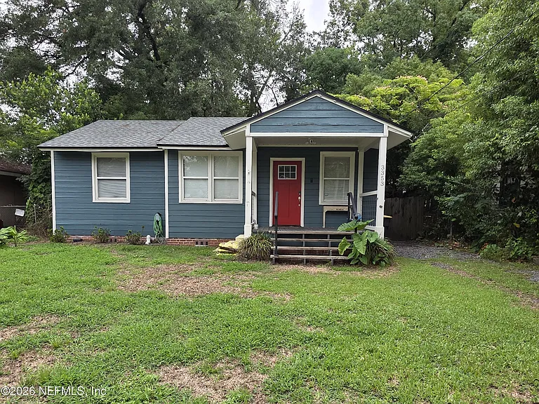 3353 Dellwood Ave — Photo 1