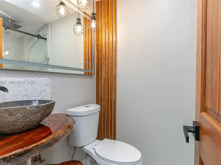 1507 Harding St — Photo 36