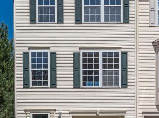 6326 Deer Ridge Trail Ct, Springfield, VA 22150