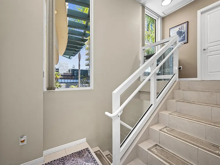 531 Front St — Photo 10