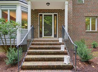 1105 Erins Way Ln, Raleigh, NC 27614