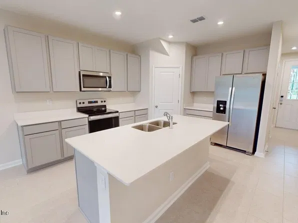 1014 EGRET BRANCH Way, Jacksonville, FL 32218