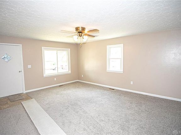 3rd image of 2741 Cadillac St